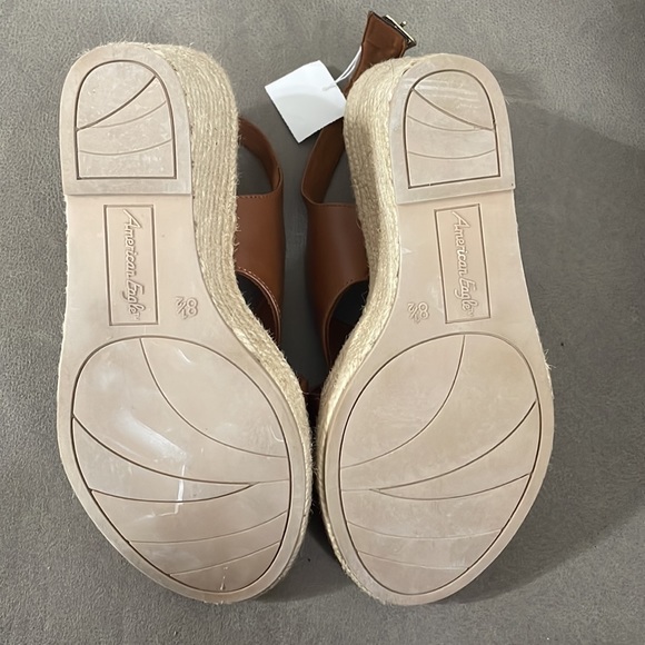 Size 8.5 - Picture 7 of 7